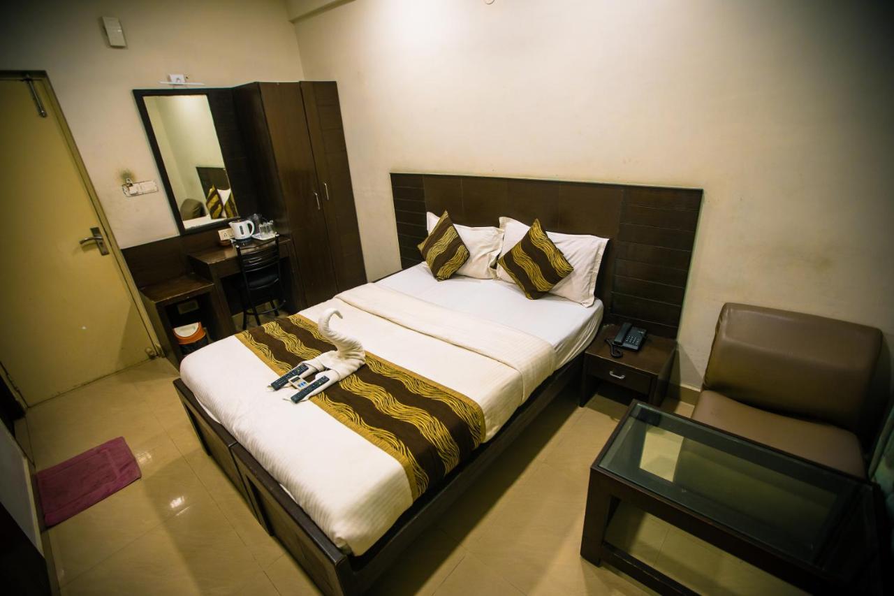 Orion Residency Hotel Chennai Exterior photo
